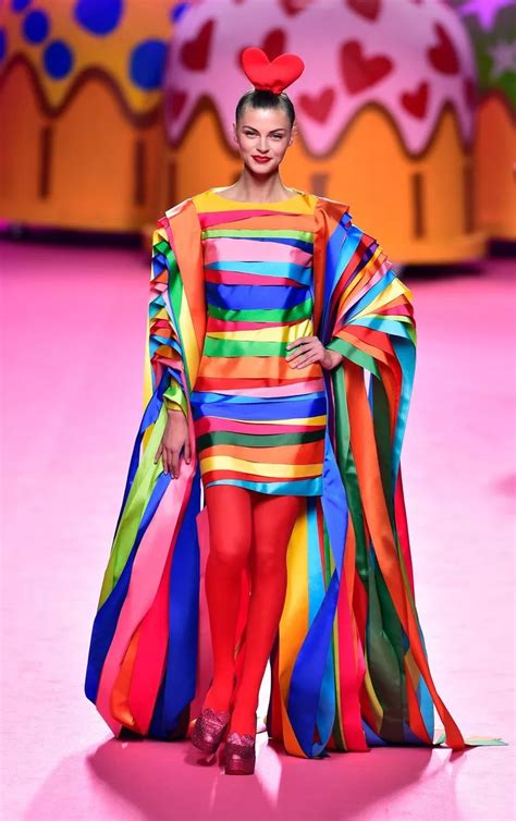 AGATHA RUIZ DE LA PRADA – Fall Winter 2017/18